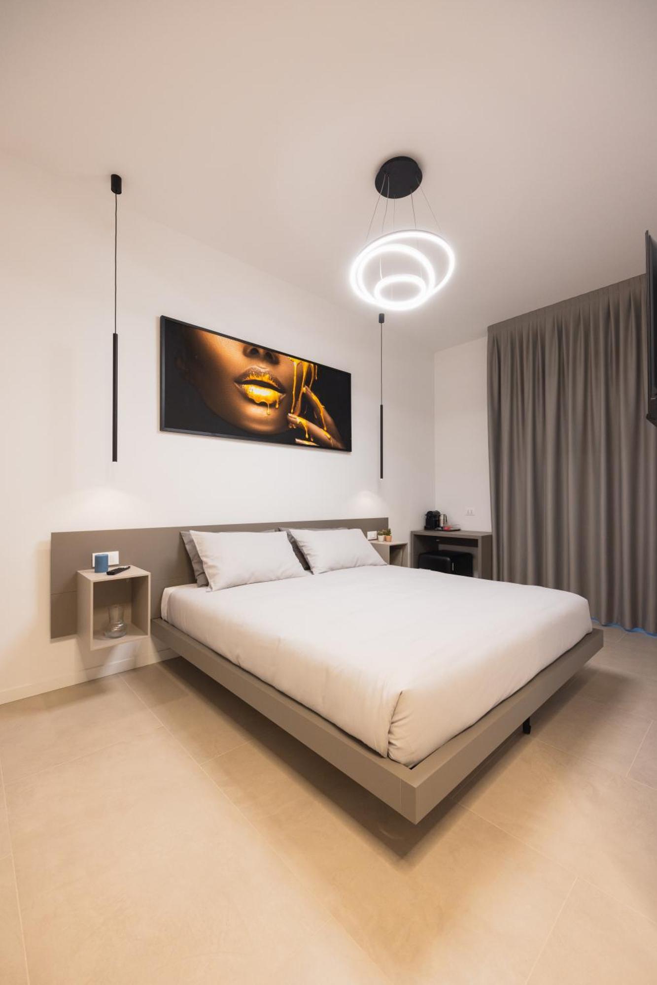 Luxury Station Suite โบโลญญา ภายนอก รูปภาพ