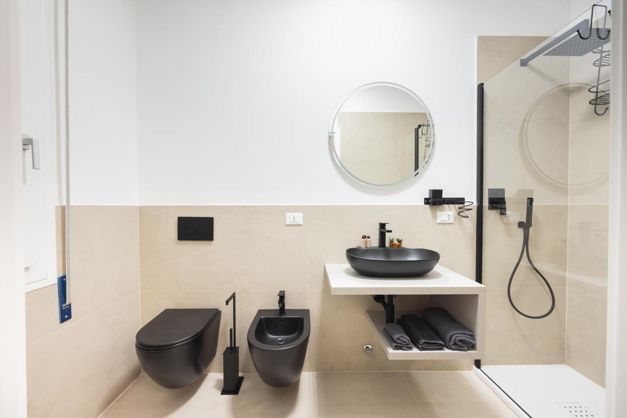 Luxury Station Suite โบโลญญา ภายนอก รูปภาพ